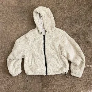 H&M Jackets Coats Hm Nwt Warm Stylish Cream Teddy Jacket